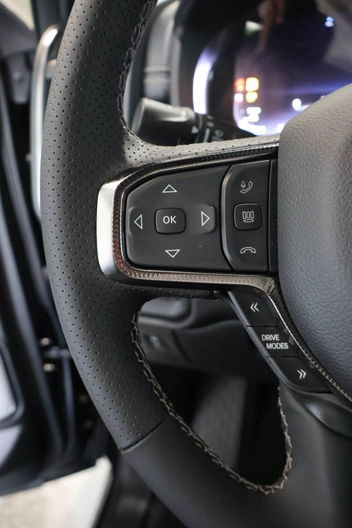 2026 Ram 1500 SPORT in Terrebonne, Quebec - 13 - w1024h768px