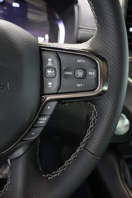 2026 Ram 1500 SPORT in Terrebonne, Quebec - 14 - w1024h768px