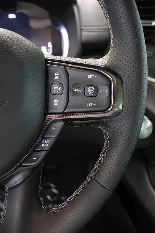 2026 Ram 1500 SPORT in Terrebonne, Quebec - 14 - w1024h768px