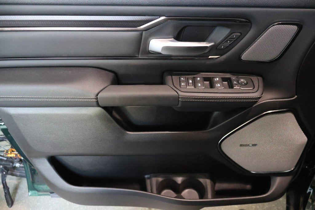 2026 Ram 1500 SPORT in Terrebonne, Quebec - 22 - w1024h768px