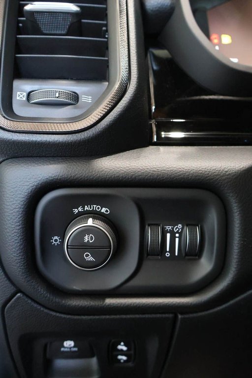 2026 Ram 1500 SPORT in Terrebonne, Quebec - 21 - w1024h768px