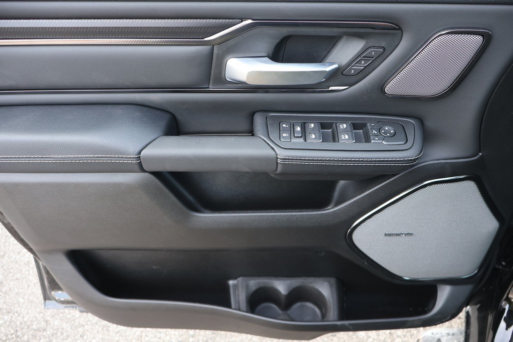 2026 Ram 1500 SPORT in Terrebonne, Quebec - 19 - w1024h768px