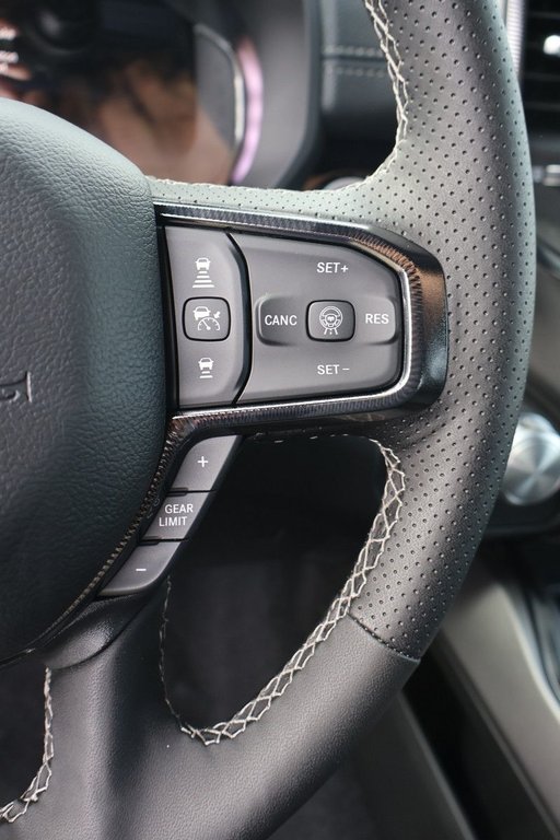 2026 Ram 1500 SPORT in Terrebonne, Quebec - 12 - w1024h768px