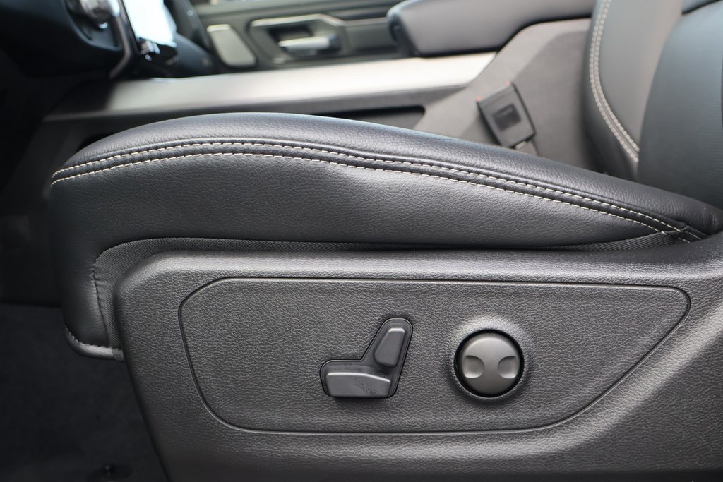 2026 Ram 1500 SPORT in Terrebonne, Quebec - 8 - w1024h768px