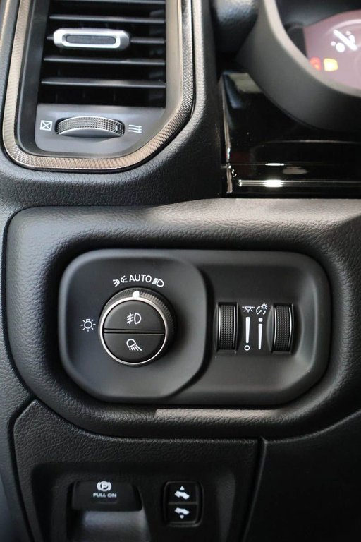 2026 Ram 1500 SPORT in Terrebonne, Quebec - 20 - w1024h768px