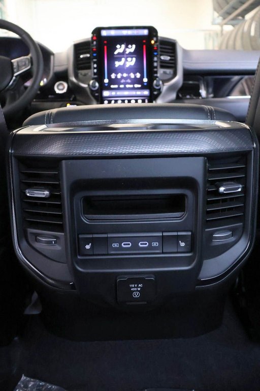 2026 Ram 1500 SPORT in Terrebonne, Quebec - 23 - w1024h768px