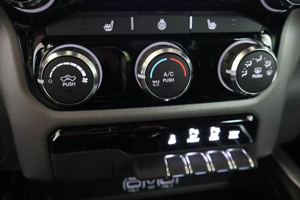 2026 Ram 1500 BIG HORN in Terrebonne, Quebec - 18 - w1024h768px