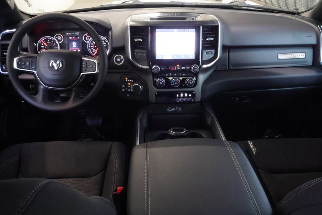 2026 Ram 1500 BIG HORN in Terrebonne, Quebec - 10 - w1024h768px