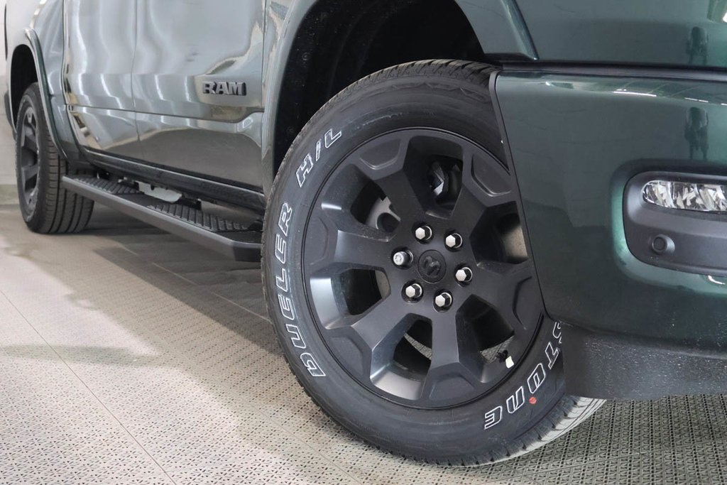 2026 Ram 1500 BIG HORN in Terrebonne, Quebec - 7 - w1024h768px