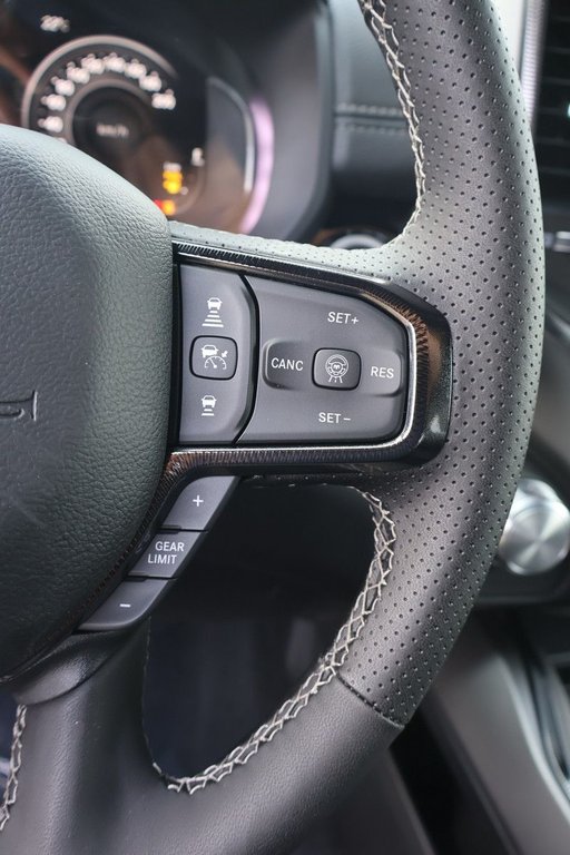 2026 Ram 1500 SPORT in Terrebonne, Quebec - 12 - w1024h768px