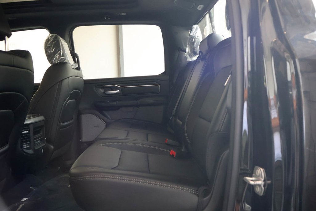 2026 Ram 1500 SPORT in Terrebonne, Quebec - 21 - w1024h768px