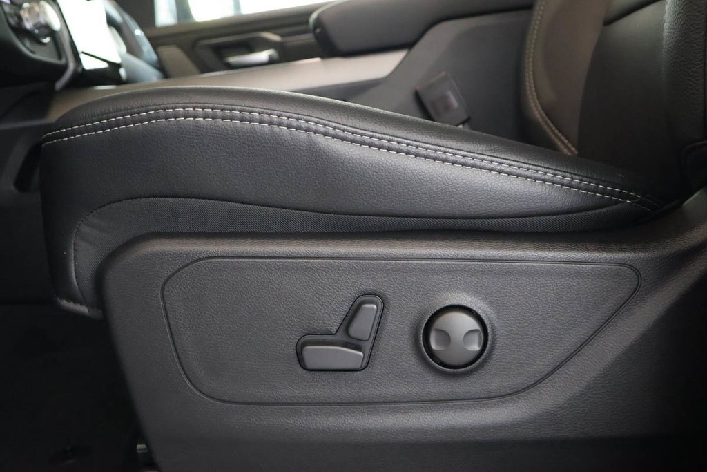 2026 Ram 1500 SPORT in Terrebonne, Quebec - 9 - w1024h768px