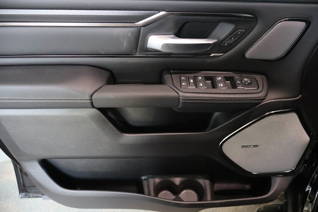 2026 Ram 1500 SPORT in Terrebonne, Quebec - 20 - w1024h768px