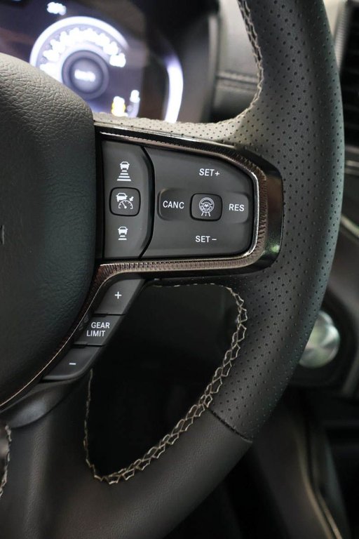 2026 Ram 1500 SPORT in Terrebonne, Quebec - 14 - w1024h768px