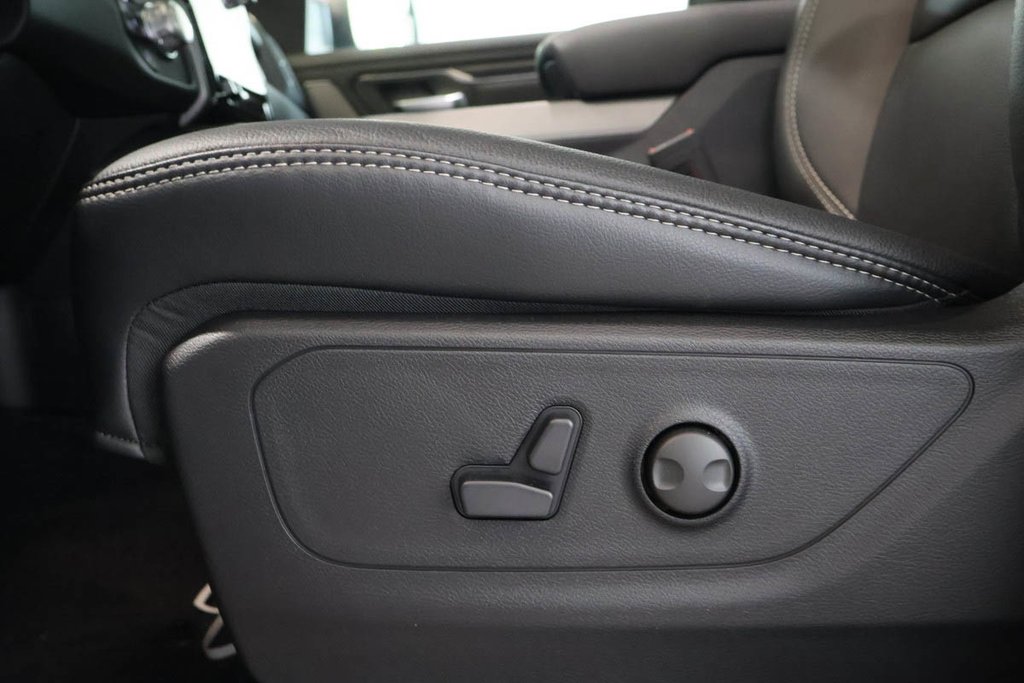 2026 Ram 1500 SPORT in Terrebonne, Quebec - 10 - w1024h768px