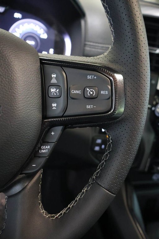 2026 Ram 1500 REBEL in Terrebonne, Quebec - 14 - w1024h768px