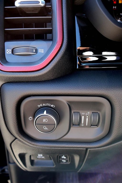 Ram 1500 REBEL 2026 à Terrebonne, Québec - 19 - w1024h768px