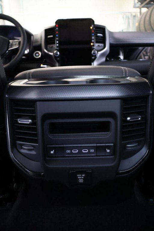 2026 Ram 1500 SPORT in Terrebonne, Quebec - 21 - w1024h768px