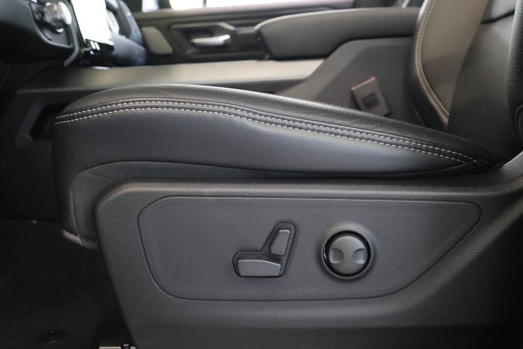 2026 Ram 1500 SPORT in Terrebonne, Quebec - 10 - w1024h768px