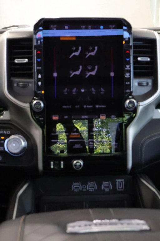 2026 Ram 1500 TUNGSTEN in Terrebonne, Quebec - 17 - w1024h768px