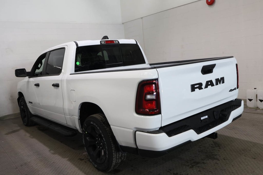 2026 Ram 1500 EXPRESS in Terrebonne, Quebec - 4 - w1024h768px