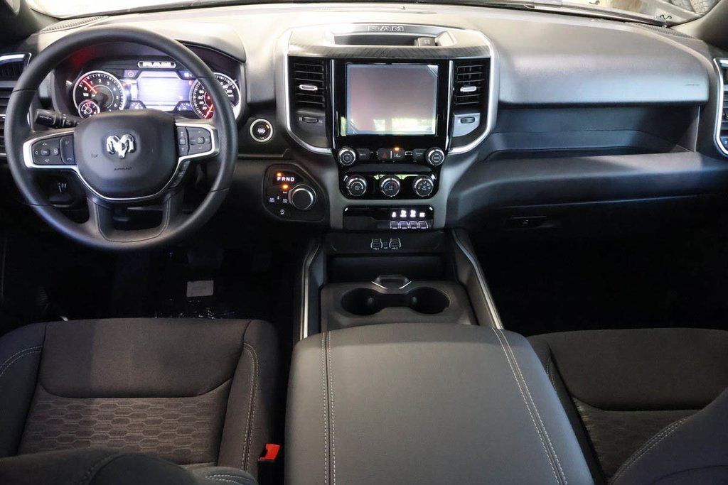 2026 Ram 1500 EXPRESS in Terrebonne, Quebec - 10 - w1024h768px