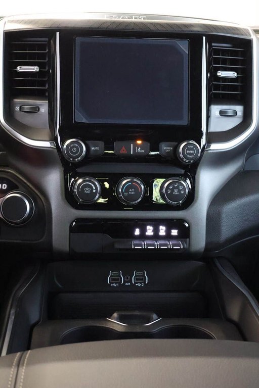 2026 Ram 1500 EXPRESS in Terrebonne, Quebec - 16 - w1024h768px