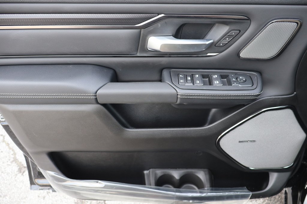 2026 Ram 1500 SPORT in Terrebonne, Quebec - 19 - w1024h768px