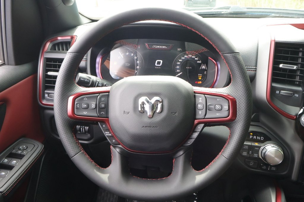 Ram 1500 REBEL 2026 à Terrebonne, Québec - 10 - w1024h768px