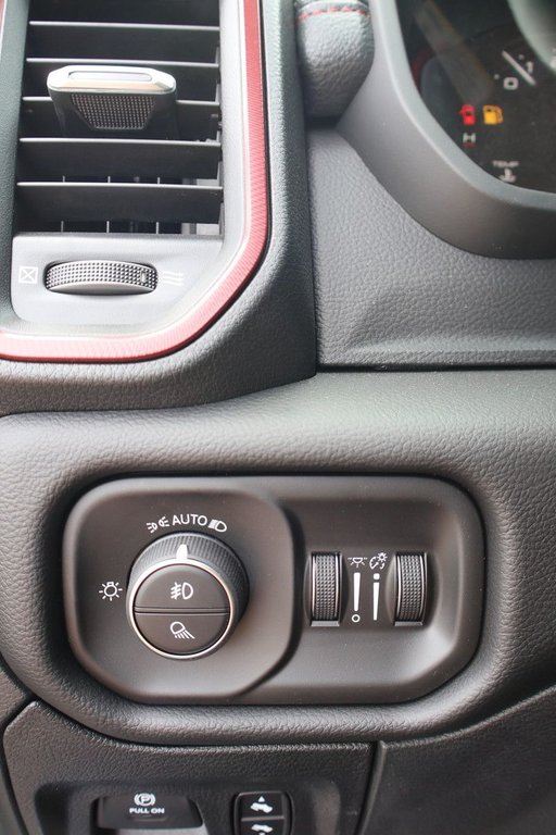 Ram 1500 REBEL 2026 à Terrebonne, Québec - 19 - w1024h768px