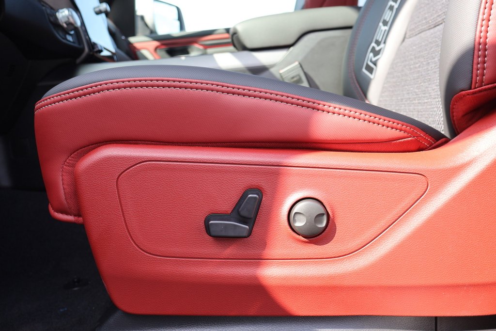 Ram 1500 REBEL 2026 à Terrebonne, Québec - 9 - w1024h768px
