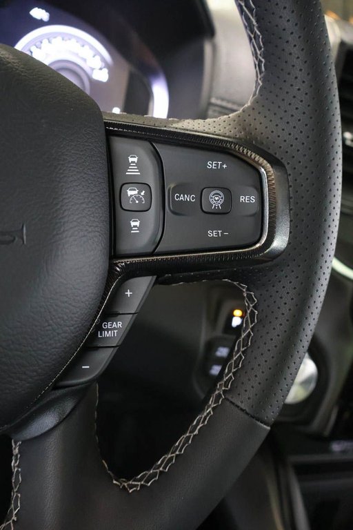 2026 Ram 1500 SPORT in Terrebonne, Quebec - 14 - w1024h768px