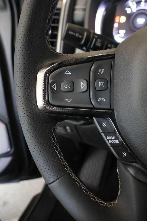 2026 Ram 1500 SPORT in Terrebonne, Quebec - 13 - w1024h768px