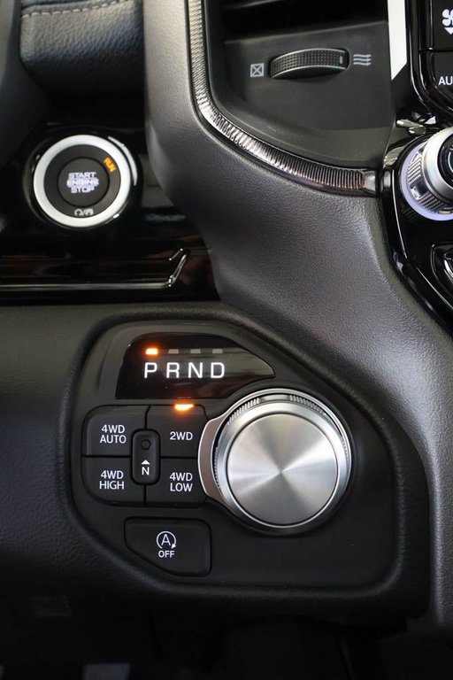 2026 Ram 1500 SPORT in Terrebonne, Quebec - 16 - w1024h768px