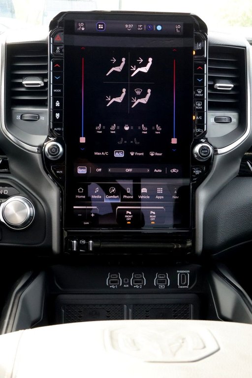 2026 Ram 1500 SPORT in Terrebonne, Quebec - 16 - w1024h768px