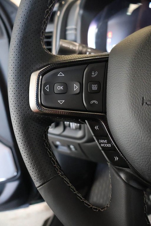 2026 Ram 1500 SPORT in Terrebonne, Quebec - 13 - w1024h768px