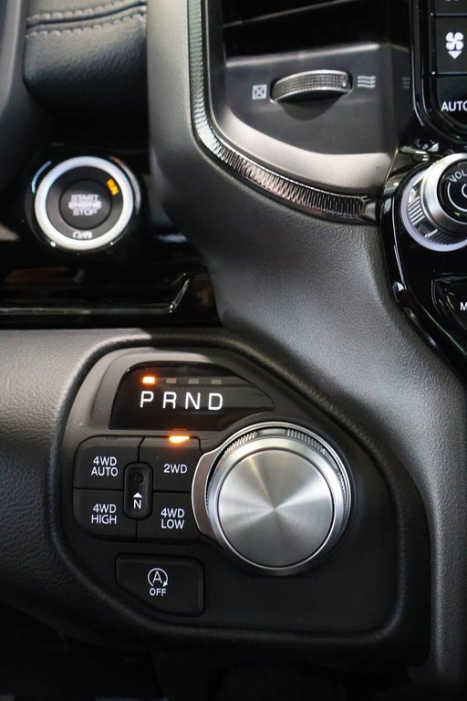 2026 Ram 1500 SPORT in Terrebonne, Quebec - 16 - w1024h768px
