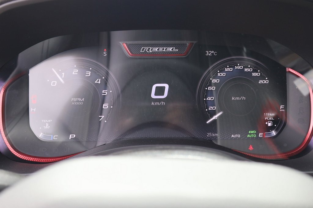 Ram 1500 REBEL 2026 à Terrebonne, Québec - 13 - w1024h768px