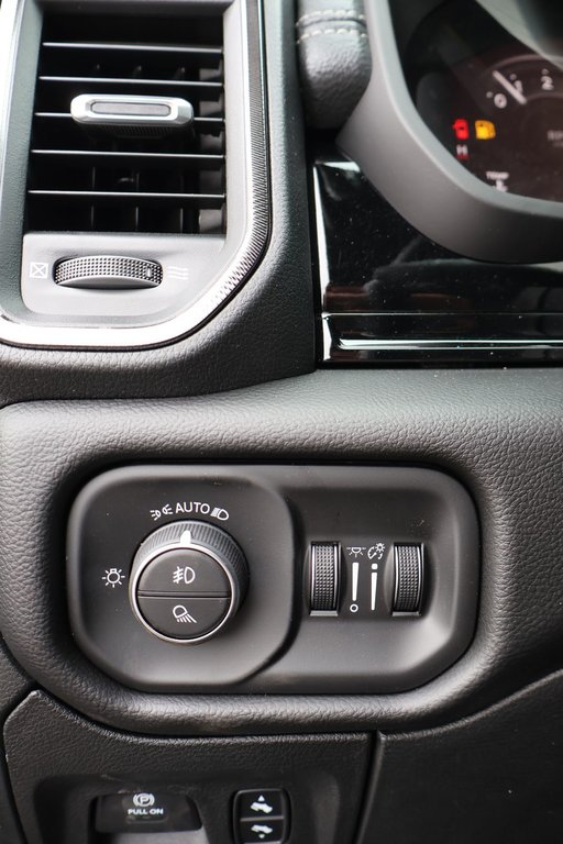 2026 Ram 1500 SPORT in Terrebonne, Quebec - 19 - w1024h768px