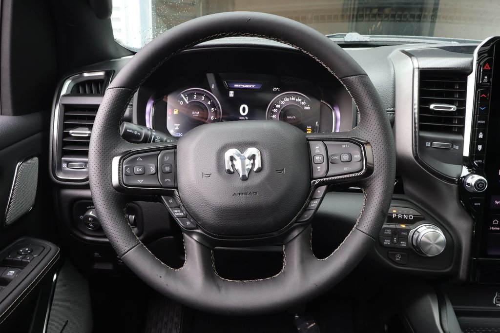 2026 Ram 1500 SPORT in Terrebonne, Quebec - 9 - w1024h768px