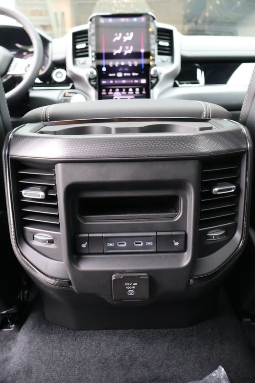 2026 Ram 1500 SPORT in Terrebonne, Quebec - 17 - w1024h768px