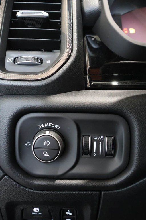 2026 Ram 1500 REBEL in Terrebonne, Quebec - 19 - w1024h768px