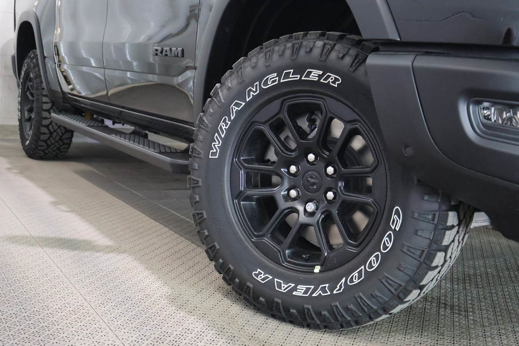 2026 Ram 1500 REBEL in Terrebonne, Quebec - 7 - w1024h768px