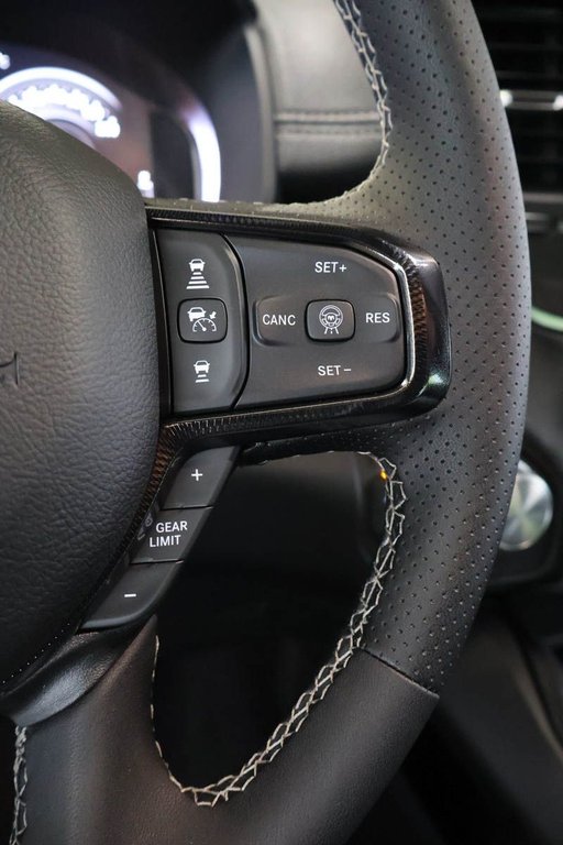 2026 Ram 1500 SPORT in Terrebonne, Quebec - 13 - w1024h768px
