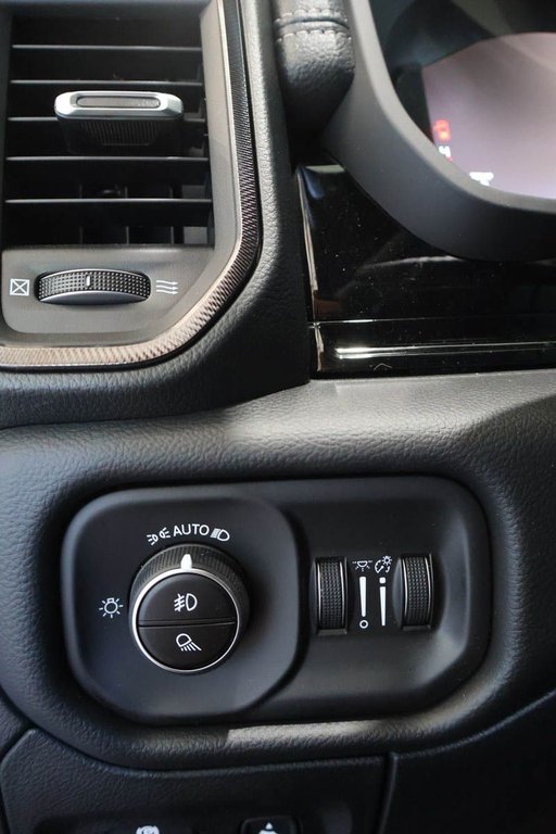 2026 Ram 1500 SPORT in Terrebonne, Quebec - 20 - w1024h768px