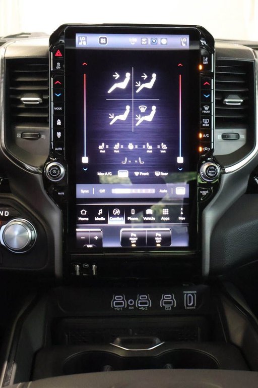 2026 Ram 1500 SPORT in Terrebonne, Quebec - 17 - w1024h768px