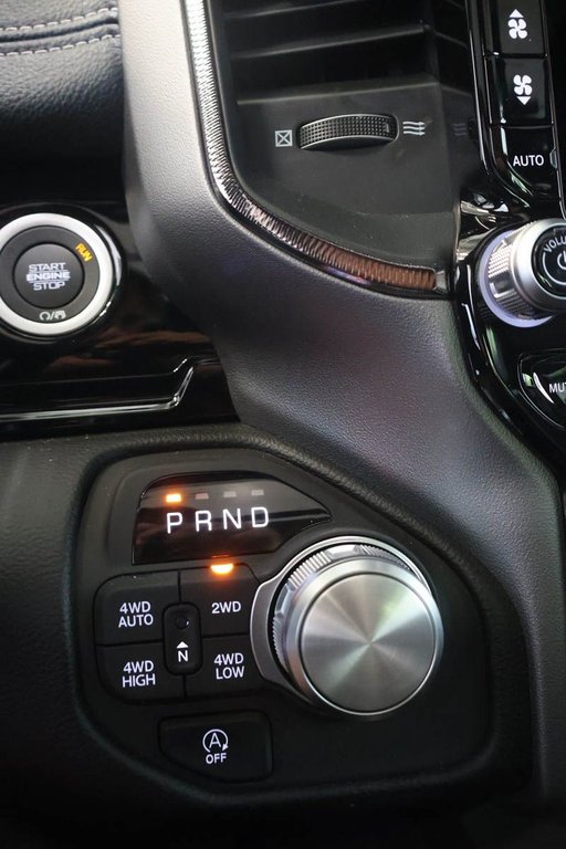 2026 Ram 1500 SPORT in Terrebonne, Quebec - 16 - w1024h768px