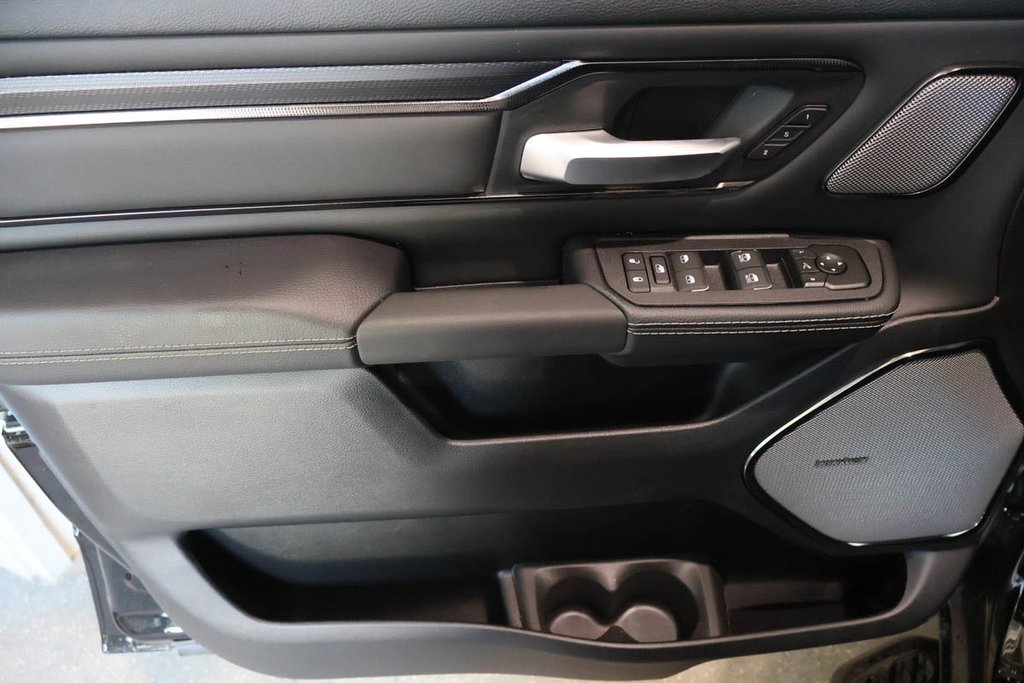 2026 Ram 1500 SPORT in Terrebonne, Quebec - 21 - w1024h768px