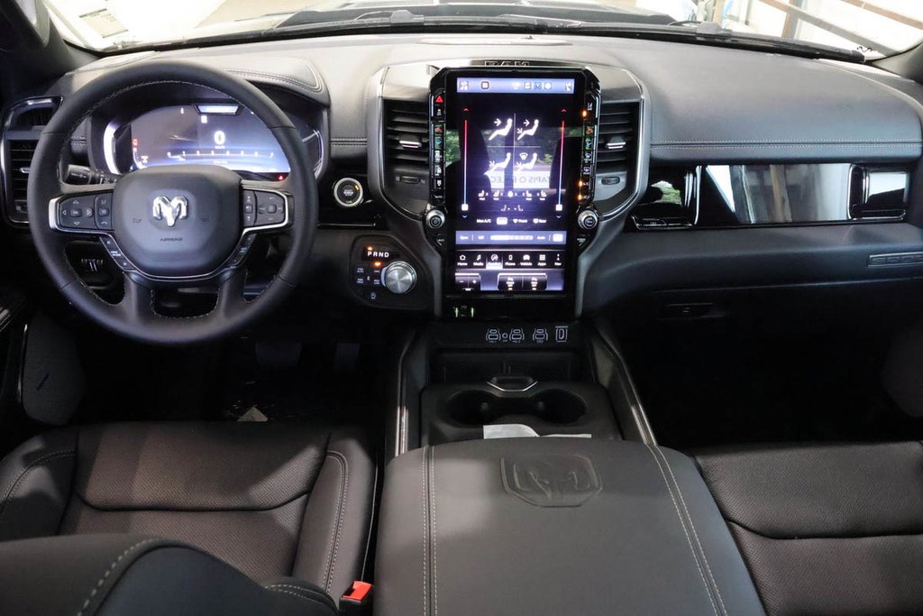 2026 Ram 1500 SPORT in Terrebonne, Quebec - 11 - w1024h768px