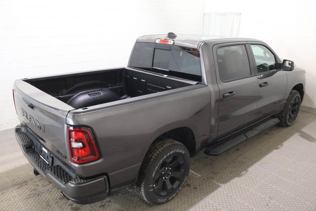 2026 Ram 1500 EXPRESS in Terrebonne, Quebec - 6 - w1024h768px